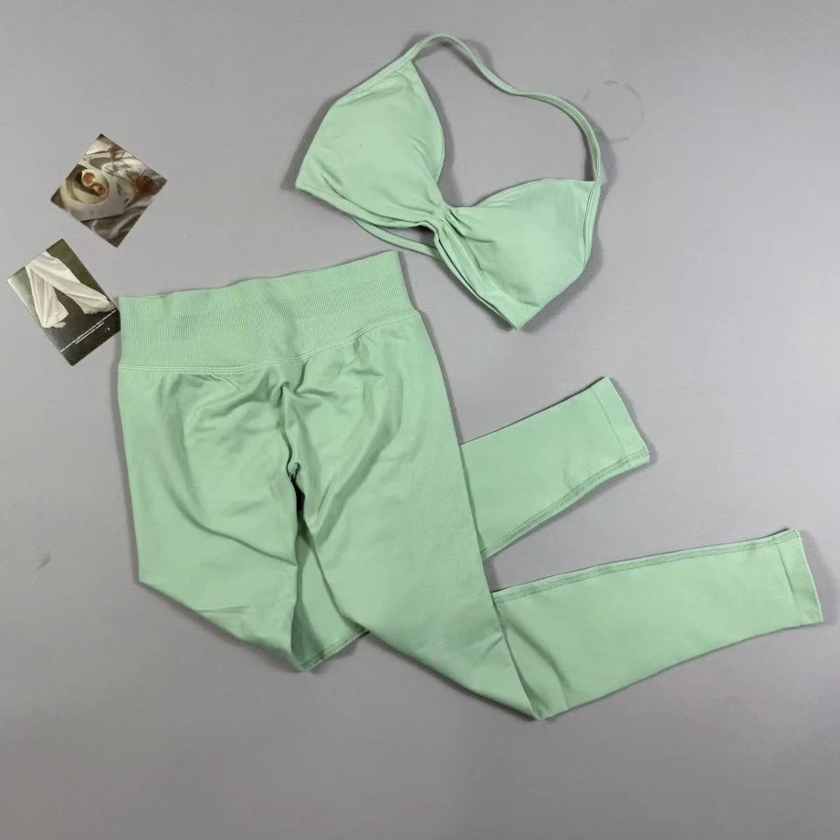 Conjunto deportivo sin costuras para mujer